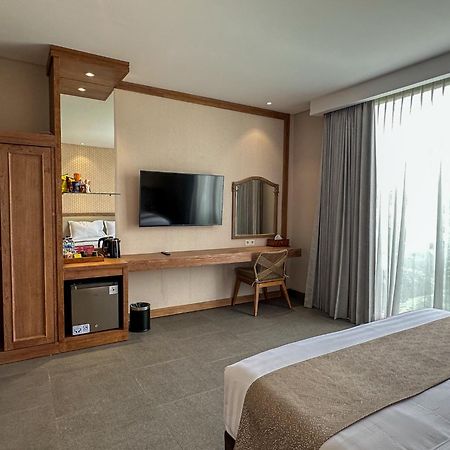 Tabebuya Resto & Resort Kesembu Bagian luar foto
