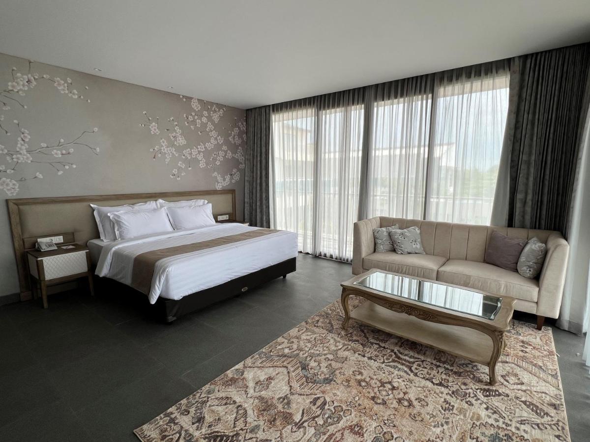 Tabebuya Resto & Resort Kesembu Bagian luar foto